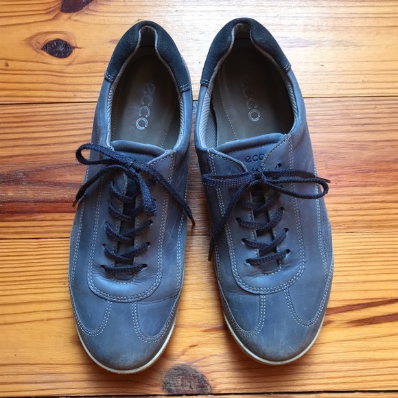 Ecco Light Blue Leather Sneakers, EUC, 39/8.5 - Picture 4 of 10